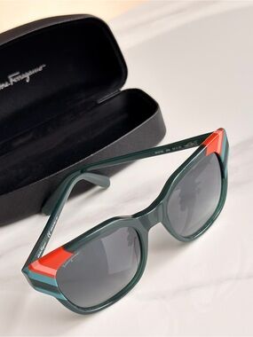 Authentic Salvatore Ferragamo SF875S Designer Sunglasses